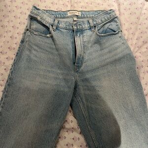 Aberombie 90s straight ultra high rise  jean size 30